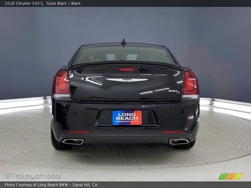 Gloss Black / Black 2018 Chrysler 300 S