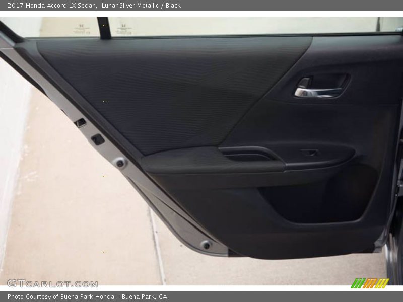 Lunar Silver Metallic / Black 2017 Honda Accord LX Sedan
