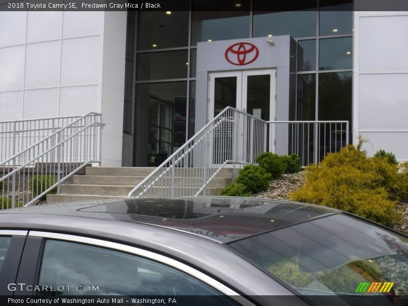 Predawn Gray Mica / Black 2018 Toyota Camry SE