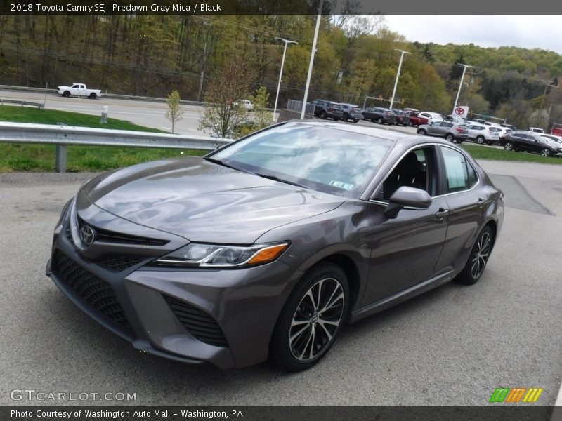 Predawn Gray Mica / Black 2018 Toyota Camry SE