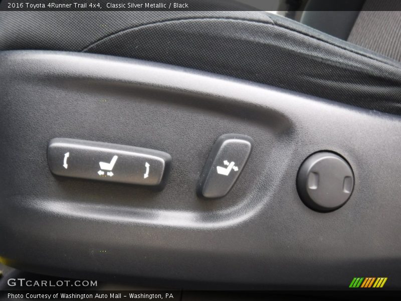 Classic Silver Metallic / Black 2016 Toyota 4Runner Trail 4x4