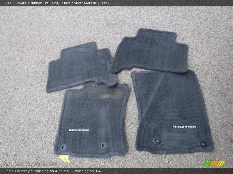 Classic Silver Metallic / Black 2016 Toyota 4Runner Trail 4x4