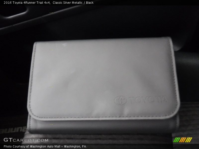 Classic Silver Metallic / Black 2016 Toyota 4Runner Trail 4x4