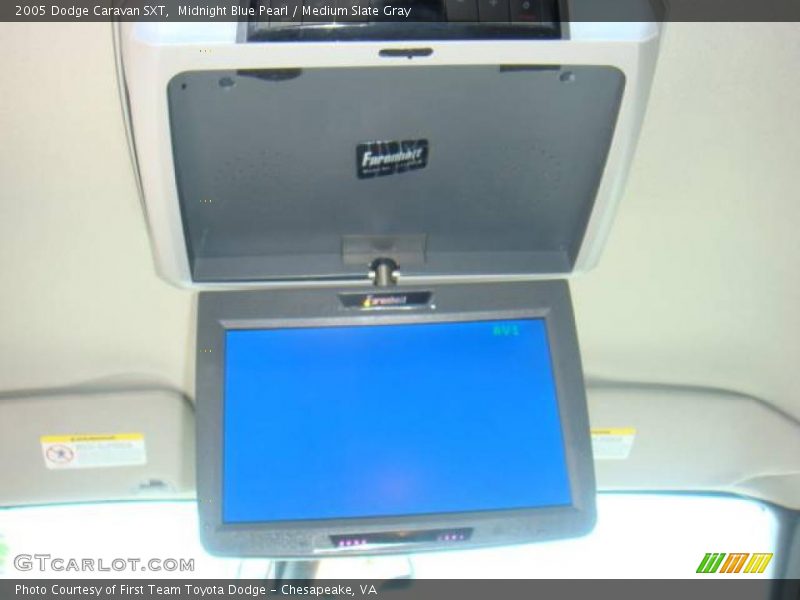 Midnight Blue Pearl / Medium Slate Gray 2005 Dodge Caravan SXT