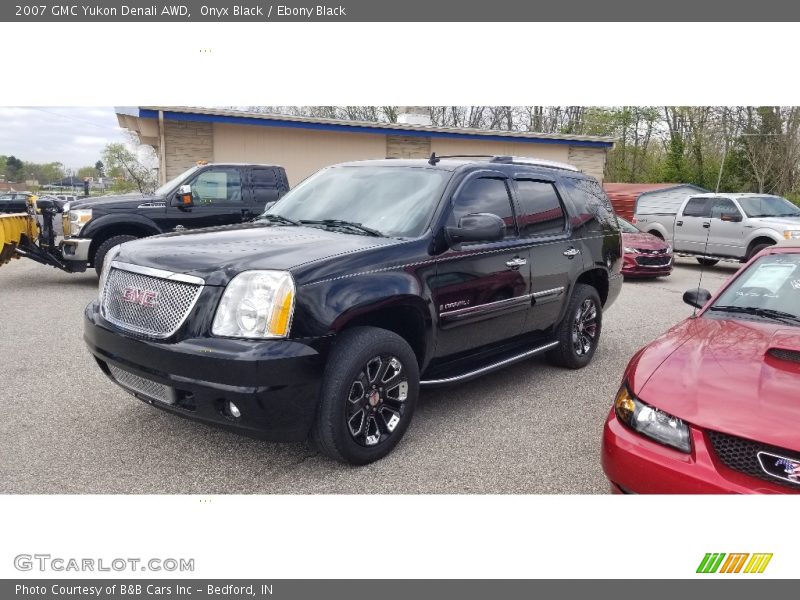 Onyx Black / Ebony Black 2007 GMC Yukon Denali AWD