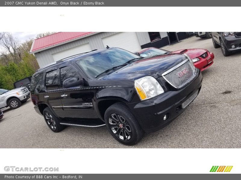 Onyx Black / Ebony Black 2007 GMC Yukon Denali AWD