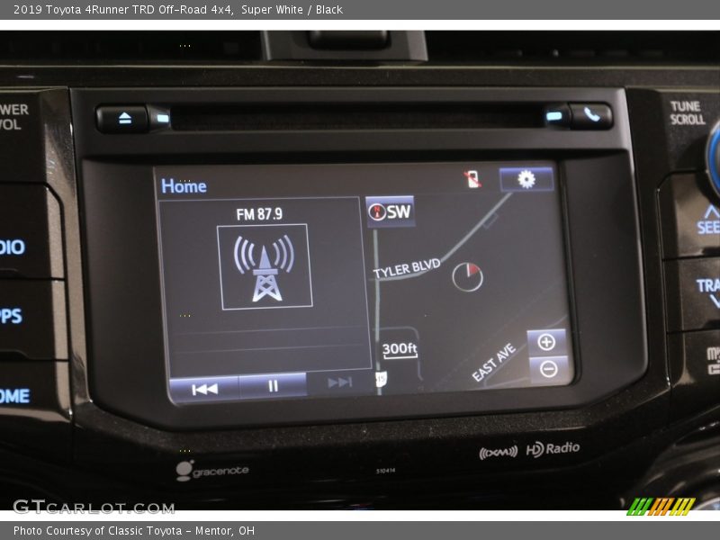 Super White / Black 2019 Toyota 4Runner TRD Off-Road 4x4