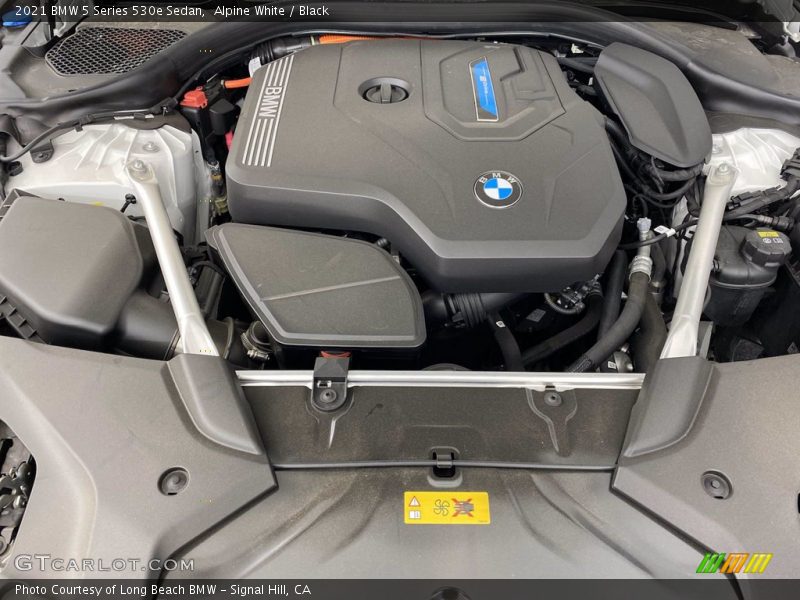  2021 5 Series 530e Sedan Engine - 2.0 Liter e TwinPower Turbocharged DOHC 16-Valve VVT 4 Cylinder Gasoline/Electric Hybrid