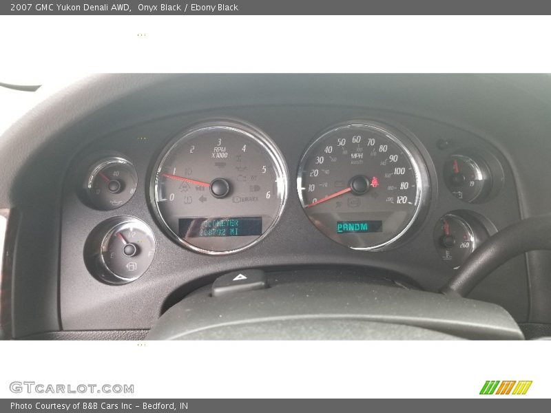 Onyx Black / Ebony Black 2007 GMC Yukon Denali AWD