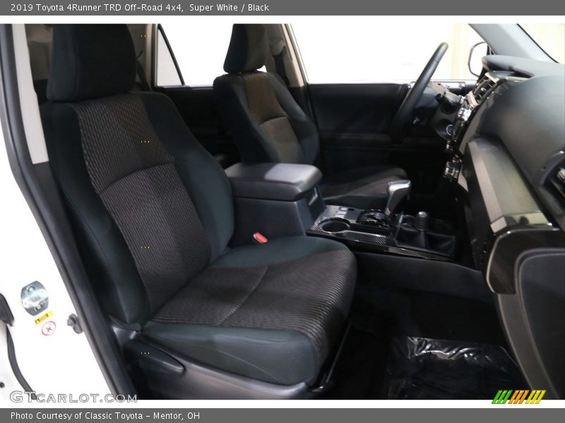 Super White / Black 2019 Toyota 4Runner TRD Off-Road 4x4