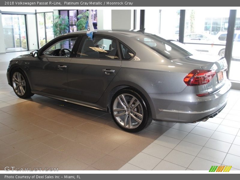 Platinum Gray Metallic / Moonrock Gray 2018 Volkswagen Passat R-Line
