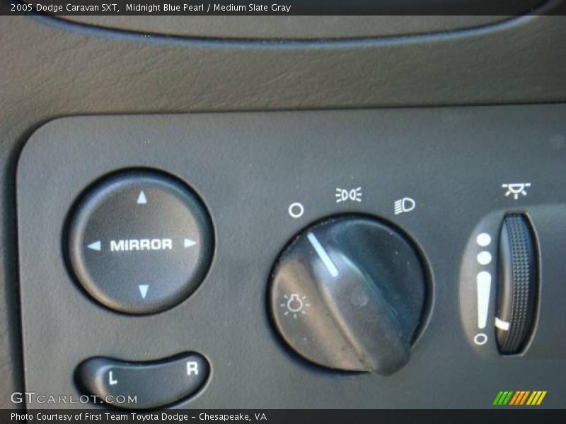 Midnight Blue Pearl / Medium Slate Gray 2005 Dodge Caravan SXT
