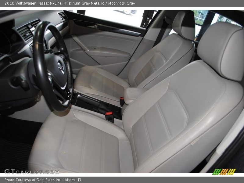 Platinum Gray Metallic / Moonrock Gray 2018 Volkswagen Passat R-Line