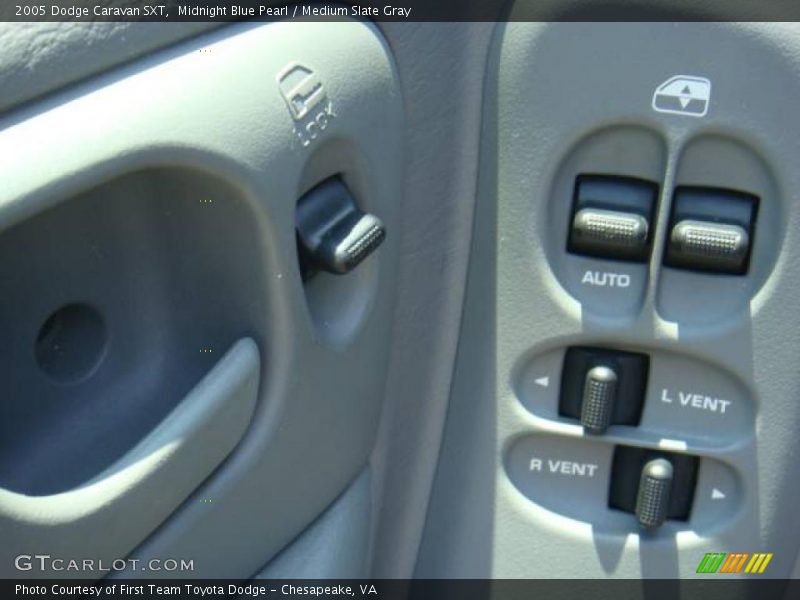 Midnight Blue Pearl / Medium Slate Gray 2005 Dodge Caravan SXT