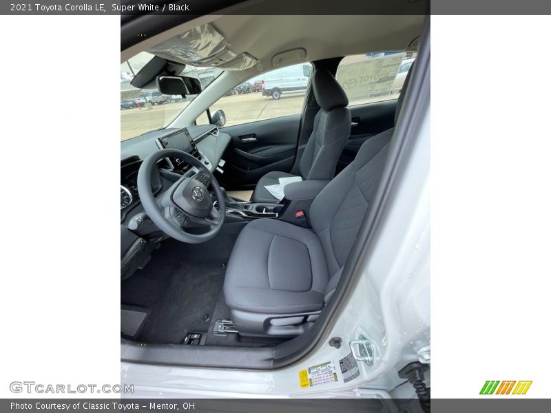 Super White / Black 2021 Toyota Corolla LE