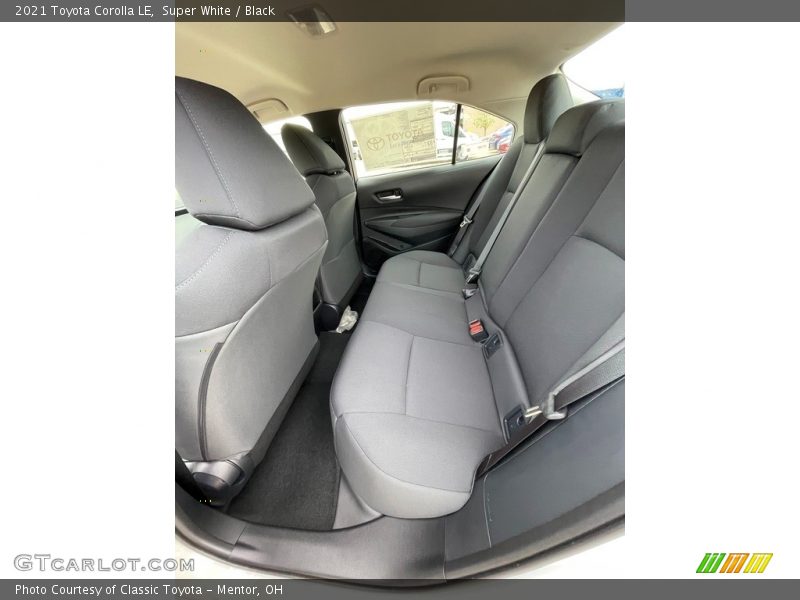 Super White / Black 2021 Toyota Corolla LE