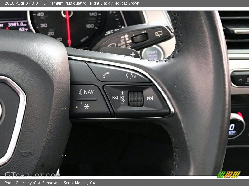  2018 Q7 3.0 TFSI Premium Plus quattro Steering Wheel