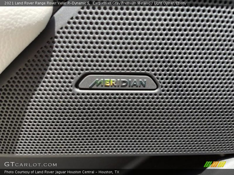 Carpathian Gray Premium Metallic / Light Oyster/Ebony 2021 Land Rover Range Rover Velar R-Dynamic S