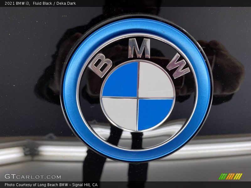 Fluid Black / Deka Dark 2021 BMW i3