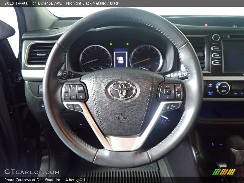 Midnight Black Metallic / Black 2019 Toyota Highlander SE AWD