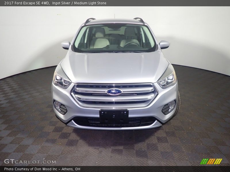 Ingot Silver / Medium Light Stone 2017 Ford Escape SE 4WD