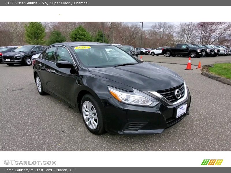 Super Black / Charcoal 2017 Nissan Altima 2.5 S