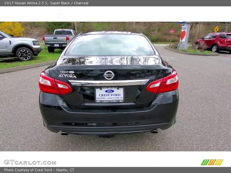 Super Black / Charcoal 2017 Nissan Altima 2.5 S