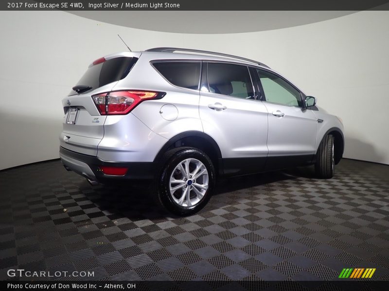 Ingot Silver / Medium Light Stone 2017 Ford Escape SE 4WD