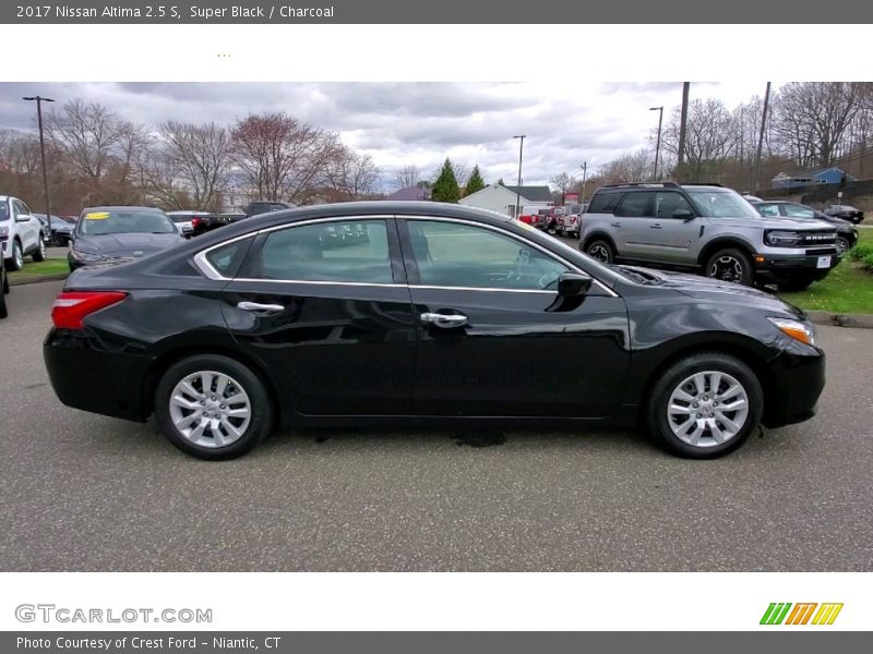 Super Black / Charcoal 2017 Nissan Altima 2.5 S