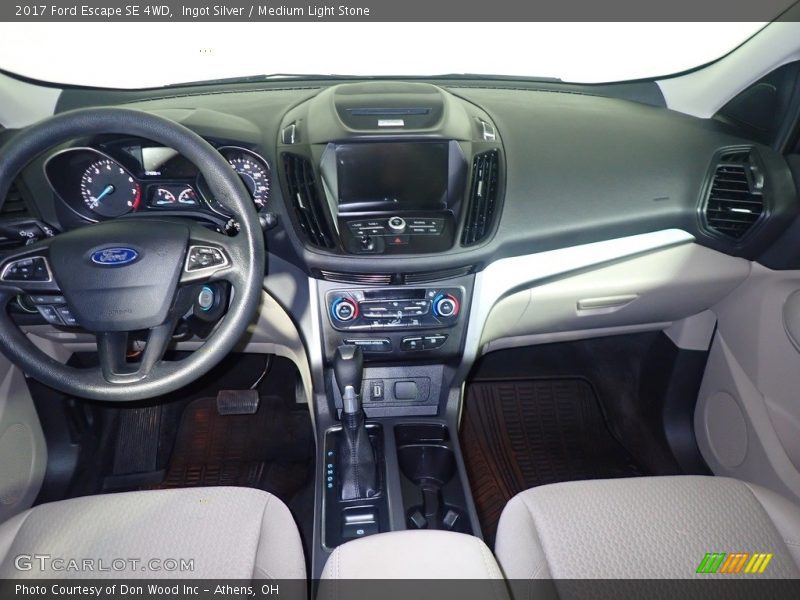 Ingot Silver / Medium Light Stone 2017 Ford Escape SE 4WD