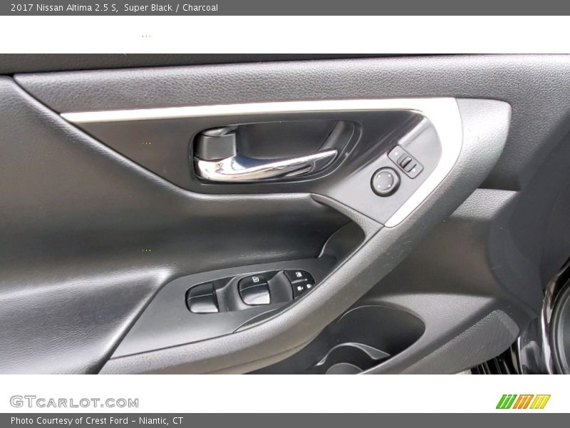 Super Black / Charcoal 2017 Nissan Altima 2.5 S