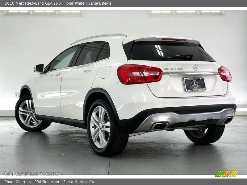 Polar White / Sahara Beige 2018 Mercedes-Benz GLA 250