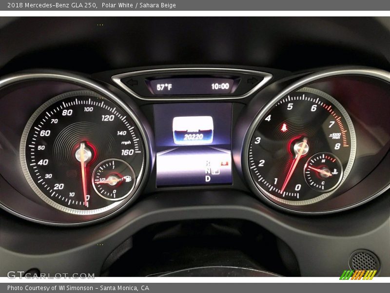 Polar White / Sahara Beige 2018 Mercedes-Benz GLA 250