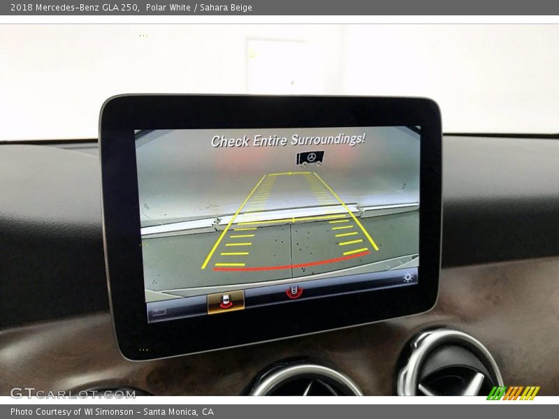 Polar White / Sahara Beige 2018 Mercedes-Benz GLA 250