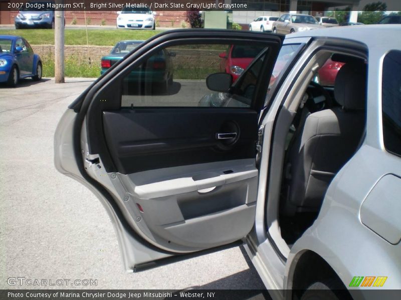 Bright Silver Metallic / Dark Slate Gray/Light Graystone 2007 Dodge Magnum SXT