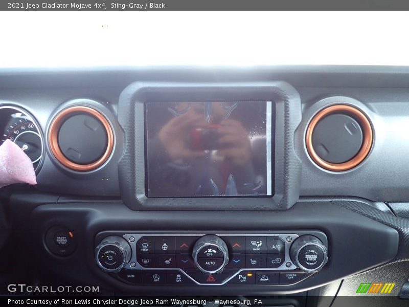 Sting-Gray / Black 2021 Jeep Gladiator Mojave 4x4