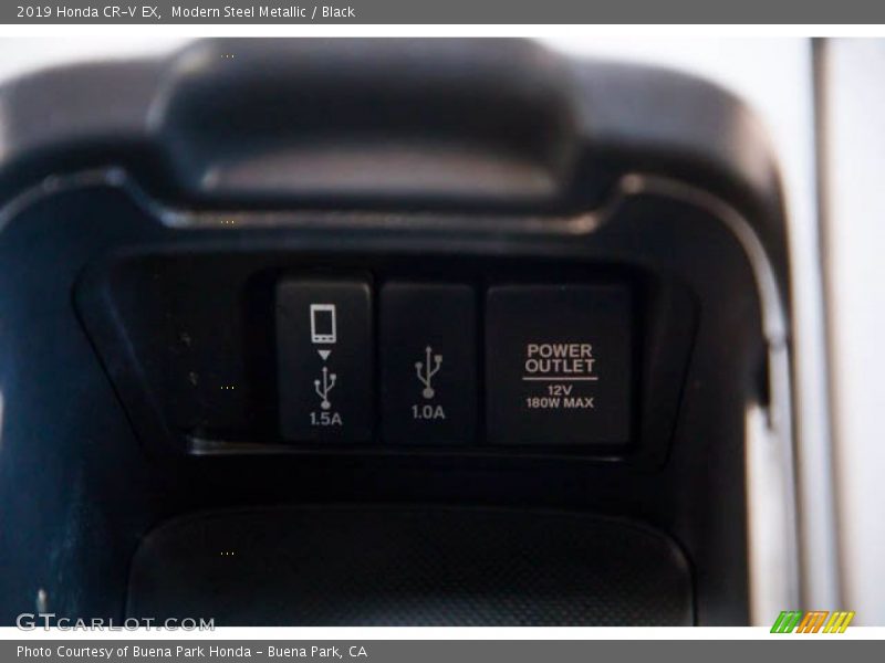 Modern Steel Metallic / Black 2019 Honda CR-V EX