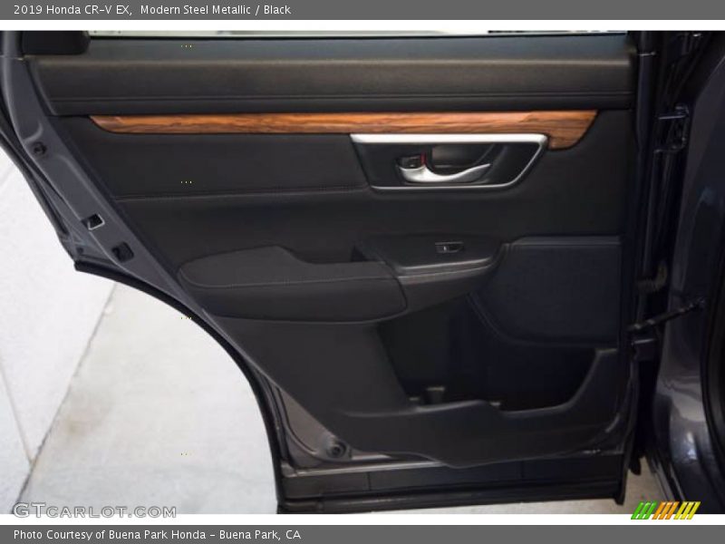 Modern Steel Metallic / Black 2019 Honda CR-V EX