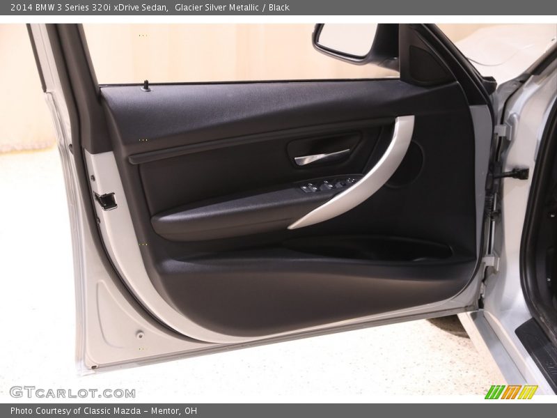 Glacier Silver Metallic / Black 2014 BMW 3 Series 320i xDrive Sedan