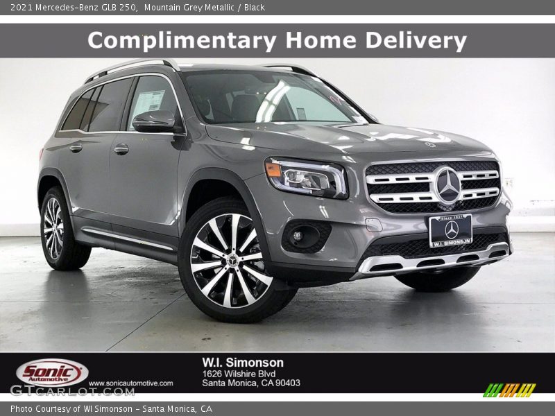 Mountain Grey Metallic / Black 2021 Mercedes-Benz GLB 250