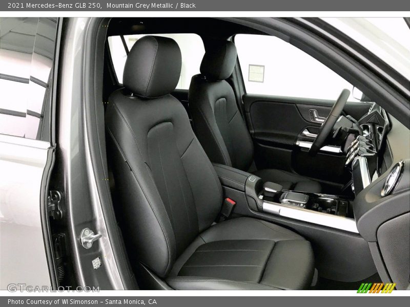 Mountain Grey Metallic / Black 2021 Mercedes-Benz GLB 250