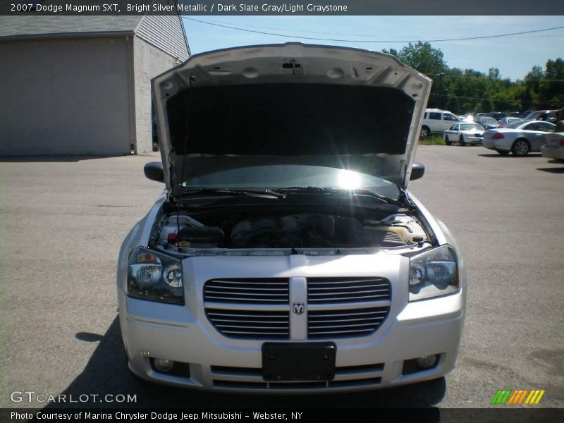 Bright Silver Metallic / Dark Slate Gray/Light Graystone 2007 Dodge Magnum SXT