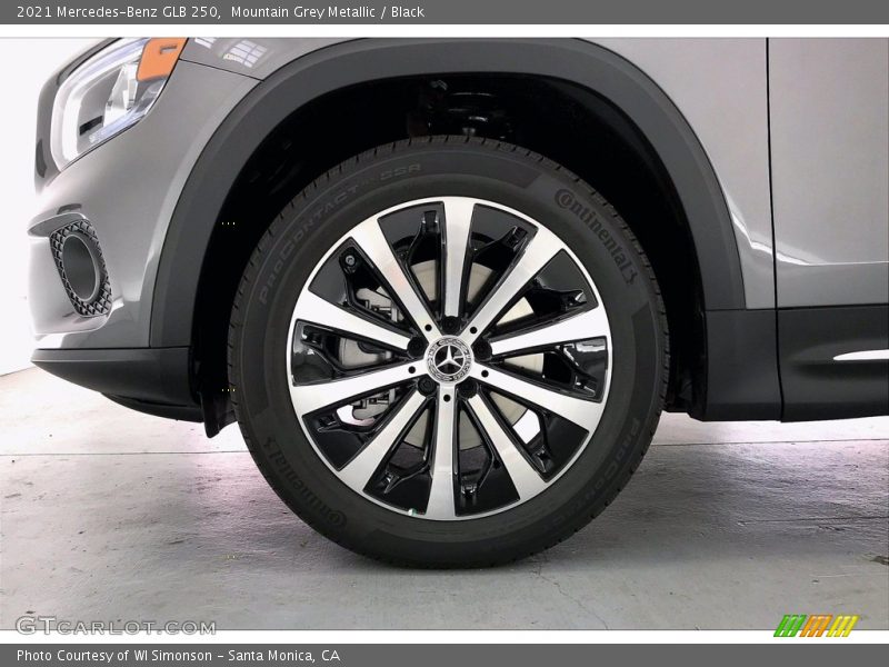 Mountain Grey Metallic / Black 2021 Mercedes-Benz GLB 250