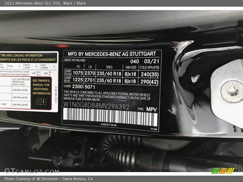 Black / Black 2021 Mercedes-Benz GLC 300