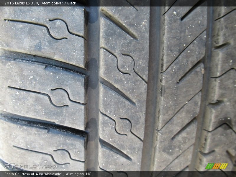Atomic Silver / Black 2016 Lexus ES 350
