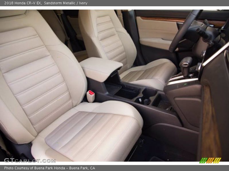 Sandstorm Metallic / Ivory 2018 Honda CR-V EX