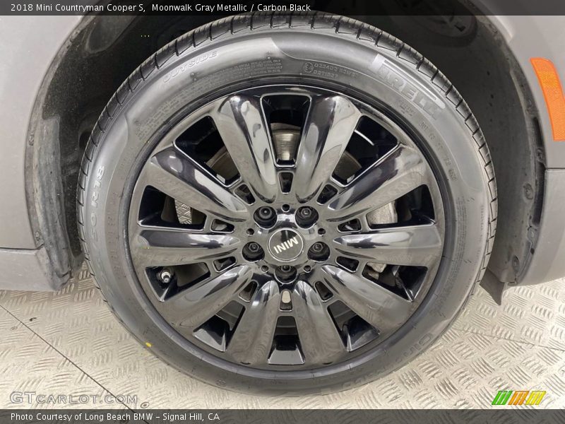 Moonwalk Gray Metallic / Carbon Black 2018 Mini Countryman Cooper S