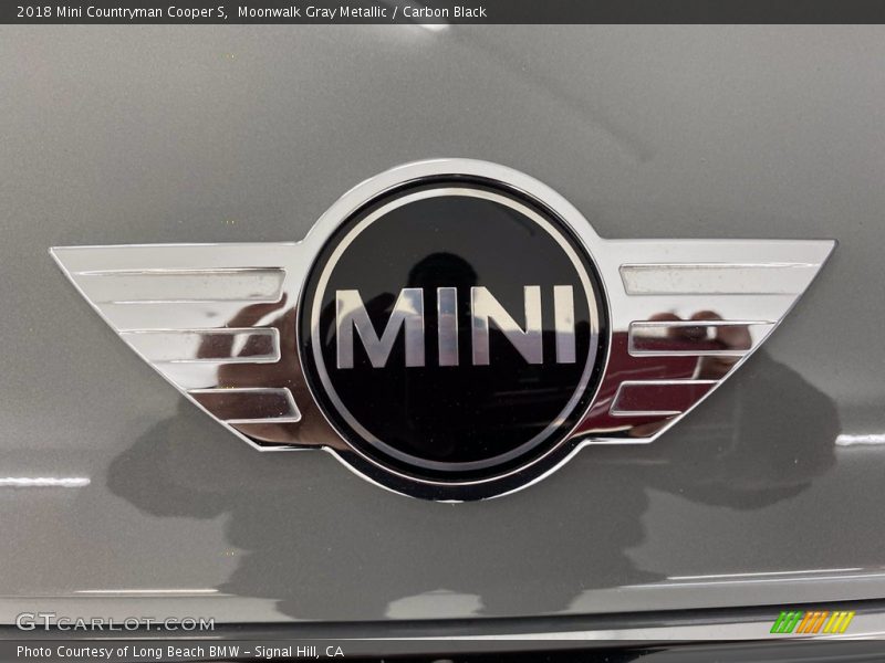 Moonwalk Gray Metallic / Carbon Black 2018 Mini Countryman Cooper S