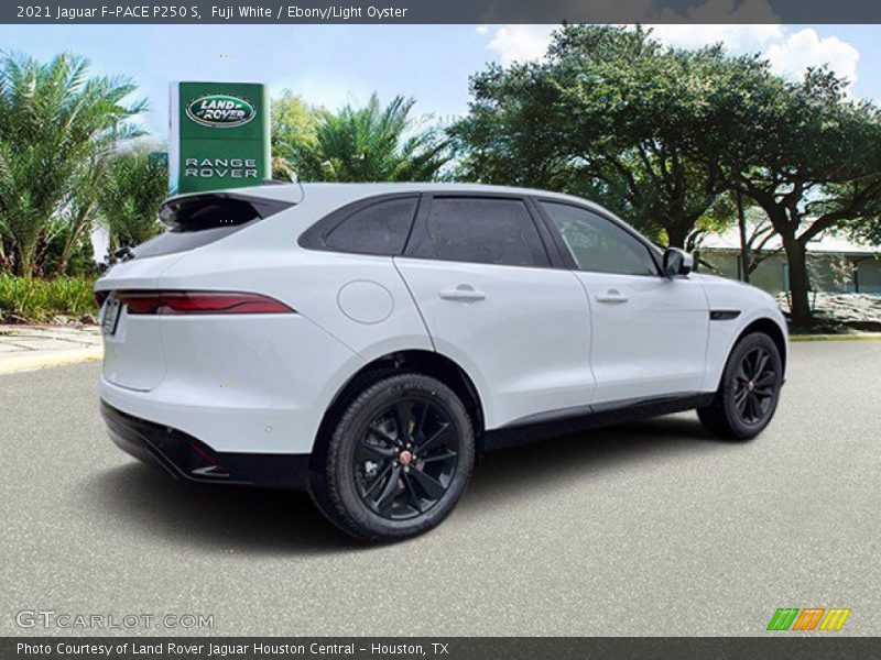 Fuji White / Ebony/Light Oyster 2021 Jaguar F-PACE P250 S