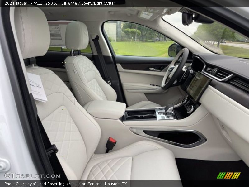 Fuji White / Ebony/Light Oyster 2021 Jaguar F-PACE P250 S